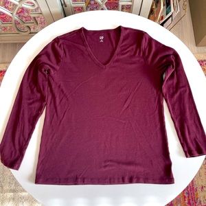 Gap Maroon Long Sleeve V-Neck Tee